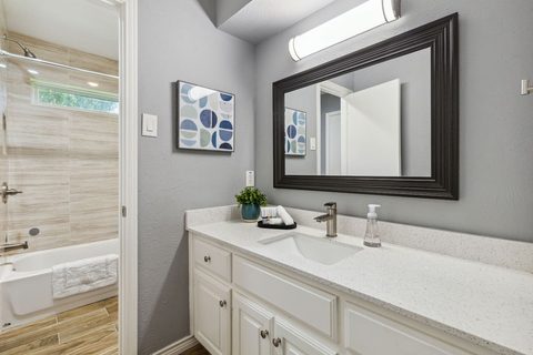 1819 Auburn Dr, photo 17