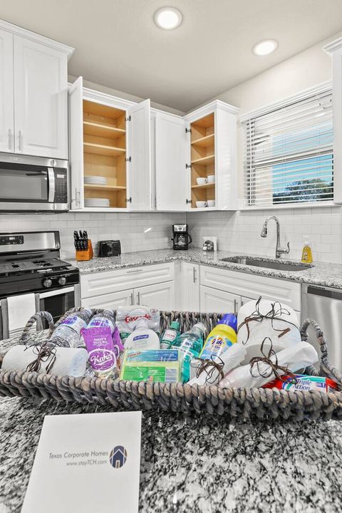 2916 Galveston Street, photo 11