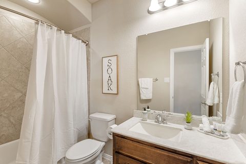2529 Grey Kingbird Trail, photo 21