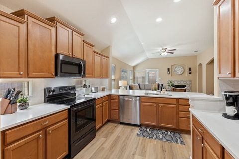 3936 Ironstone Lane, photo 6