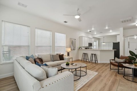 8824 Tyler Dr, photo 3