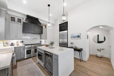 1908 West 25th Street, photo 8