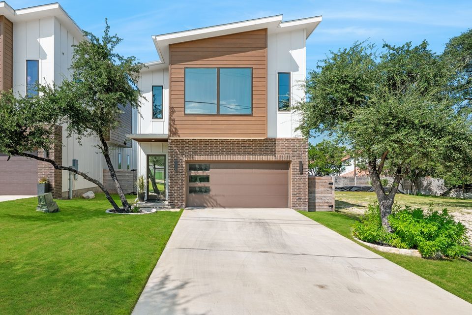 4323 Honeycomb Street, photo 1