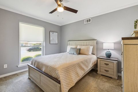 1819 Auburn Dr, photo 21