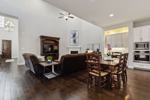 607 Virum Rd, photo 4