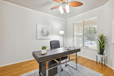 1053 Woodhaven Circle, photo 6