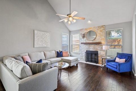 9704 Hedge Bell Drive, photo 4