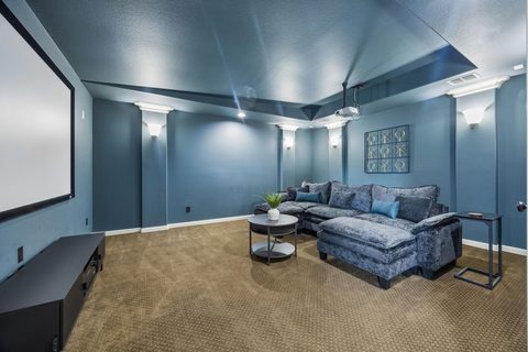 580 Butchart Drive, photo 31
