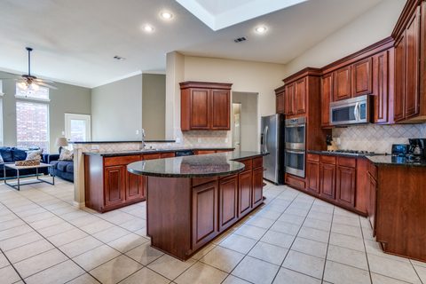 4-bedroom furnished home in Frisco, photo 11