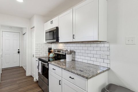 726 Snowden Dr, photo 8