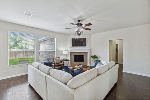 5909 Wamego Lane, photo 3