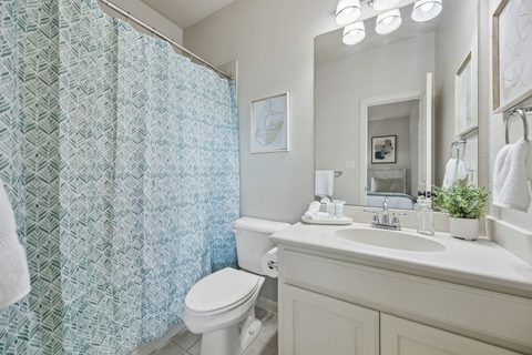 580 Butchart Drive, photo 22