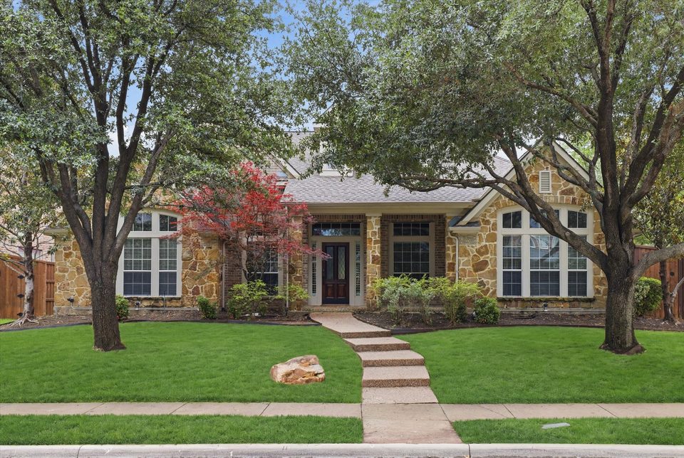 2103 Angel Falls Drive, photo 1