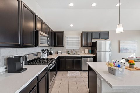 718 Bridgestone Way, photo 6