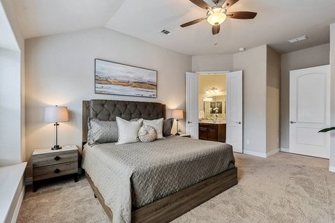 1100 Newchester Drive, photo 14