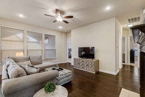 1100 Newchester Drive, photo 3