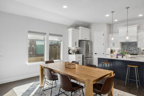 8525 Melrose, photo 16