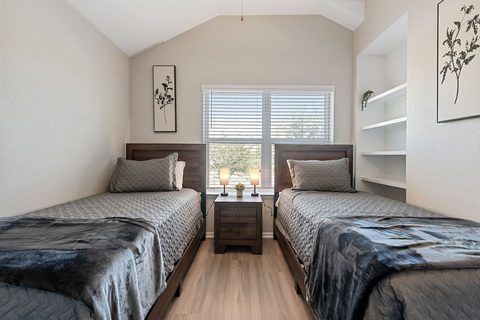 718 Bridgestone Way, photo 23
