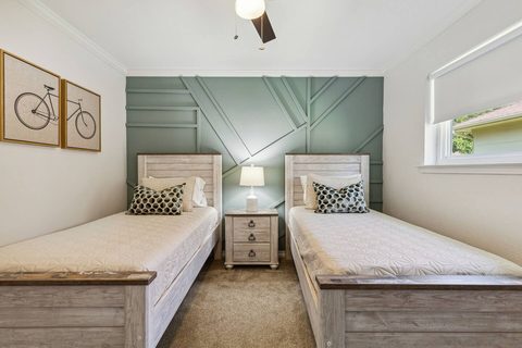1819 Auburn Dr, photo 23