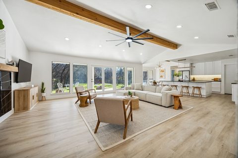 706 Highland Hills Lane, photo 3