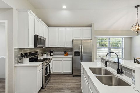 4400 Caledonia Creek Lane, photo 5