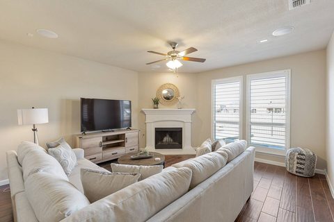 2529 Grey Kingbird Trail, photo 2