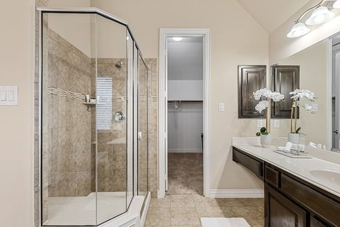 1100 Newchester Drive, photo 19