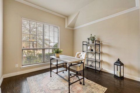 1100 Newchester Drive, photo 6