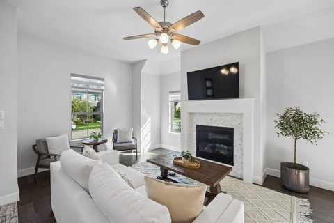 8525 Melrose, photo 3