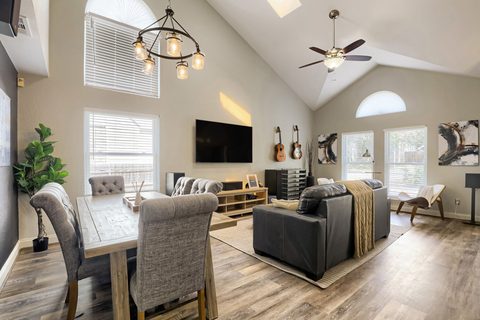 11920 Sky West Drive, photo 7