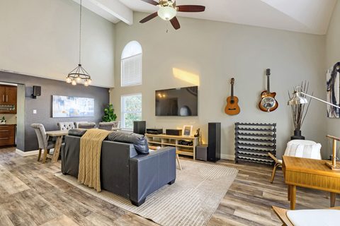 11920 Sky West Drive, photo 6