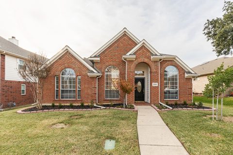 2866 Hilldale Dr, photo 2