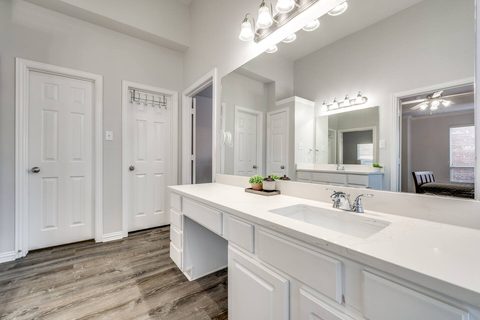 4-bedroom furnished home in Frisco, photo 19
