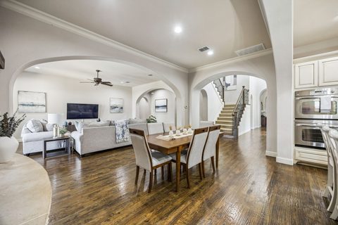 580 Butchart Drive, photo 11
