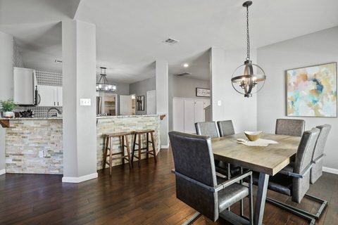 9704 Hedge Bell Drive, photo 3