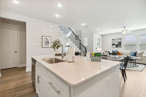 1905 McClane Drive, photo 5