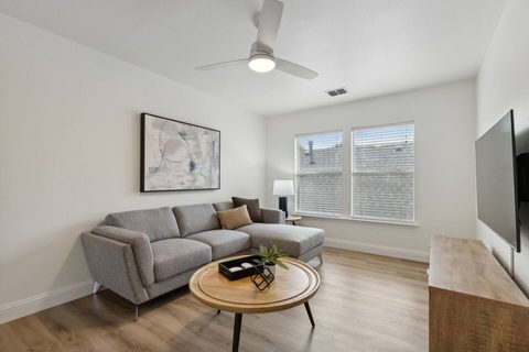 8824 Tyler Dr, photo 22