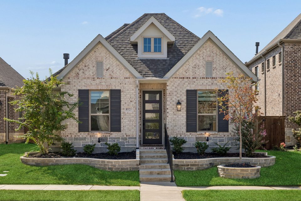 8525 Melrose, photo 1