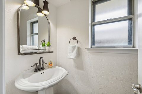 309 Forest Grove Drive, photo 23