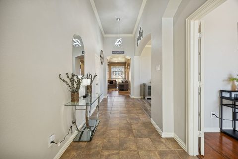 3012 Larreta, photo 11