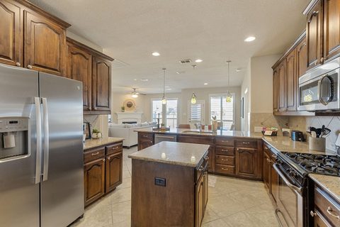2529 Grey Kingbird Trail, photo 6