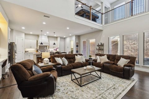 607 Virum Rd, photo 2