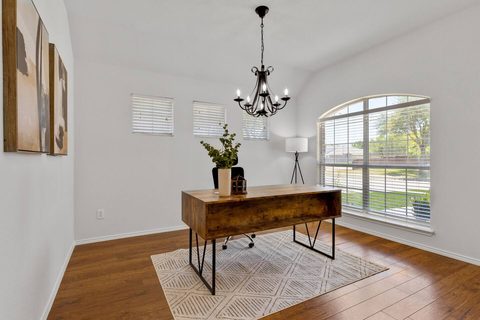 1557 Charleston Drive, photo 12