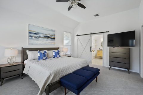 9704 Hedge Bell Drive, photo 12