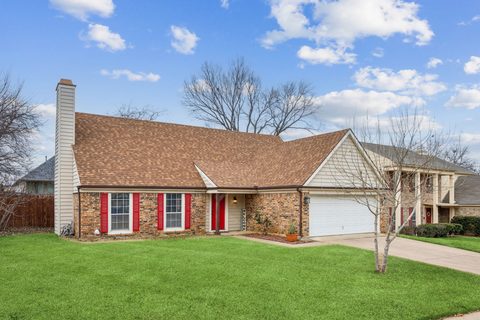 1601 Chittam Dr, photo 2