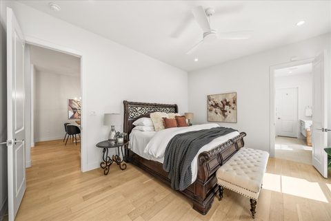 135 Garden Court East, photo 13