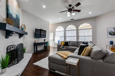 2905 Oak Tree Drive, photo 3