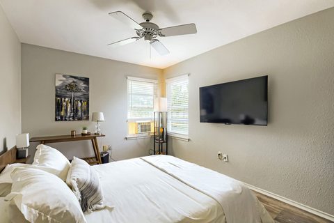 11920 Sky West Drive, photo 20