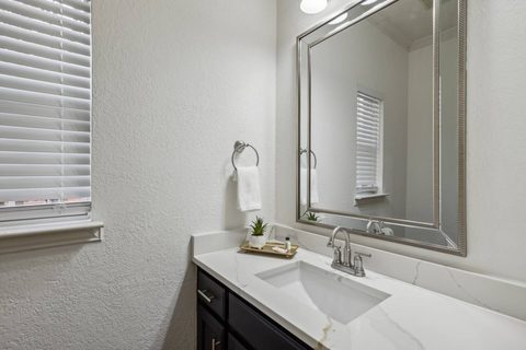 707 Glen Abbey Dr, photo 23