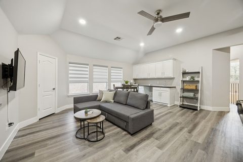 2151 Angel Falls Dr, photo 6